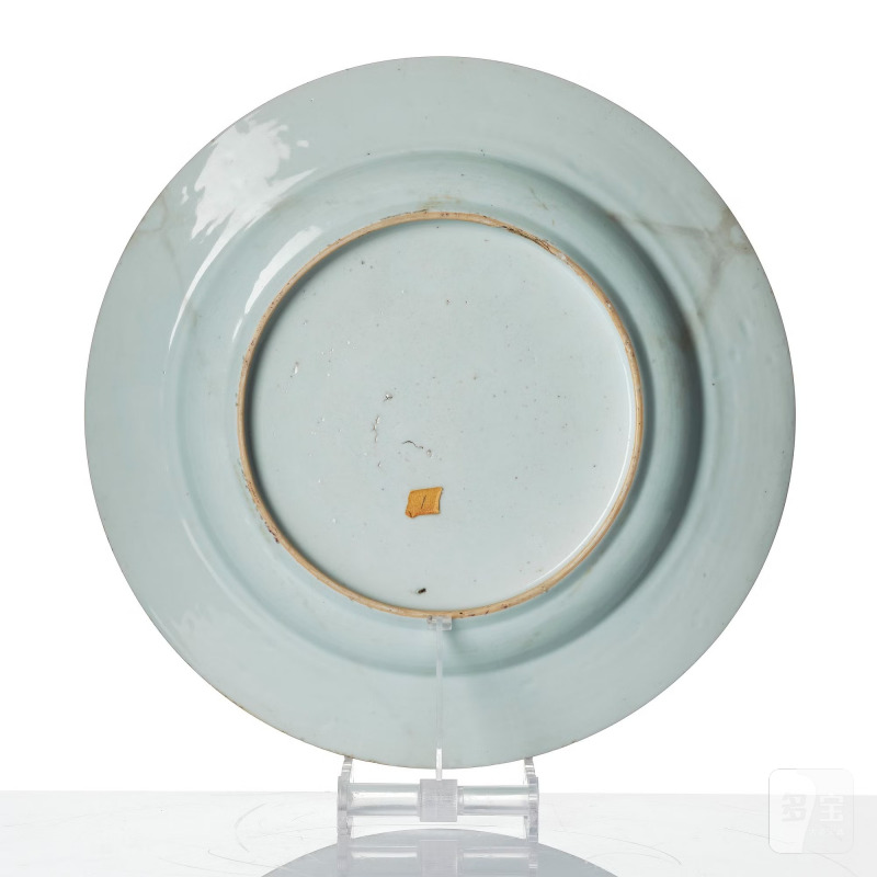 Two famille rose serving dishes and six dinner plates, - 图13